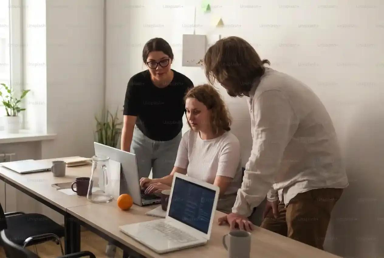 Comment transformer de longues présentations PowerPoint en vidéos de microlearning avec l'IA